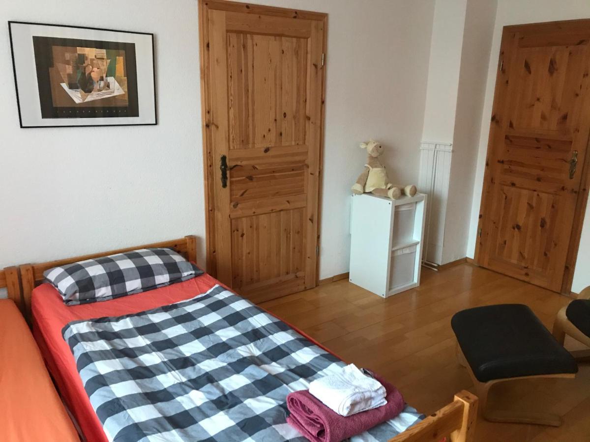 Ferienwohnung Hanns Kiel Buitenkant foto